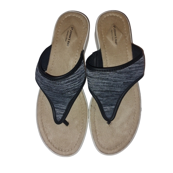 St. John's Bay Ladies Casual Sandals - Picture 1 of 8